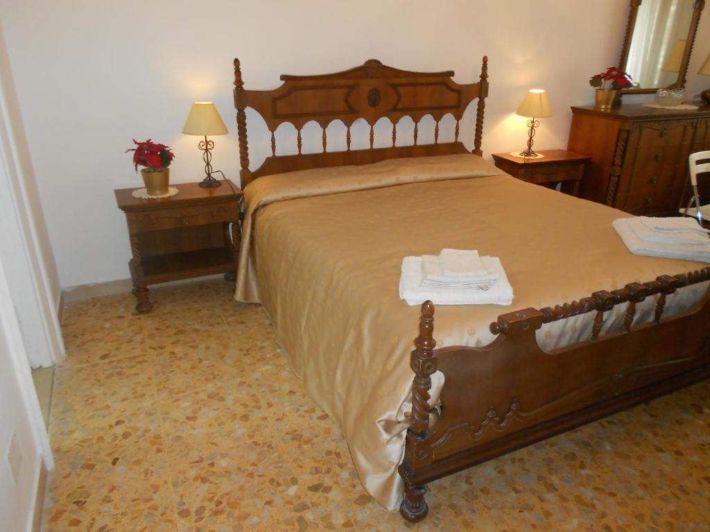 A Casa Chiecchi B&B Rome Bagian luar foto